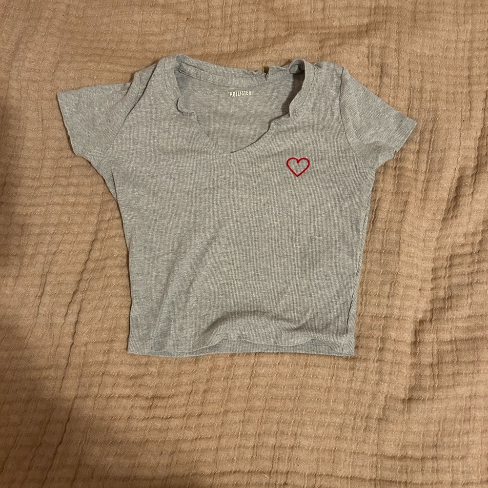 Small grey hollister crop top with red heart